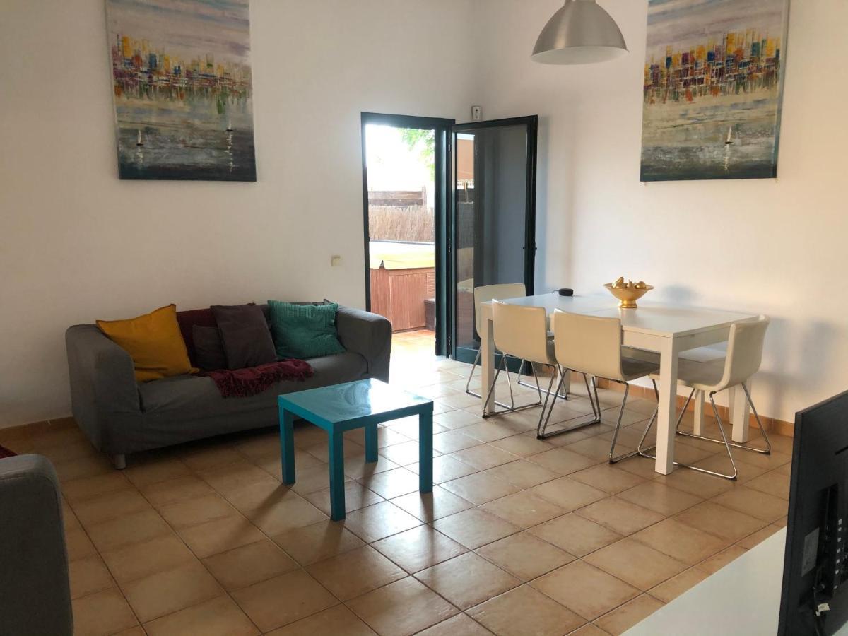 Lovely 2-Bed Villa In Corralejo Fuerteventura Экстерьер фото